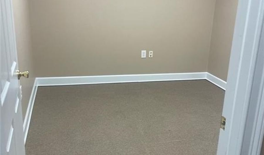 5445 McGinnis Village Pl 102, Alpharetta, GA 30005 - 0 Beds, 0 Bath