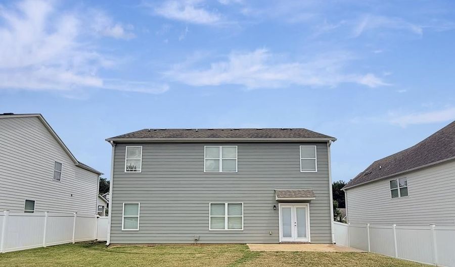 1056 FLYWAY VIEW Ln, Alabaster, AL 35007 - 5 Beds, 3 Bath