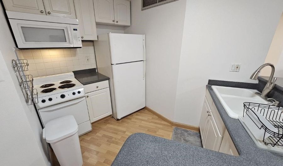 1088 Bishop St 1602, Honolulu, HI 96813 - 1 Beds, 1 Bath