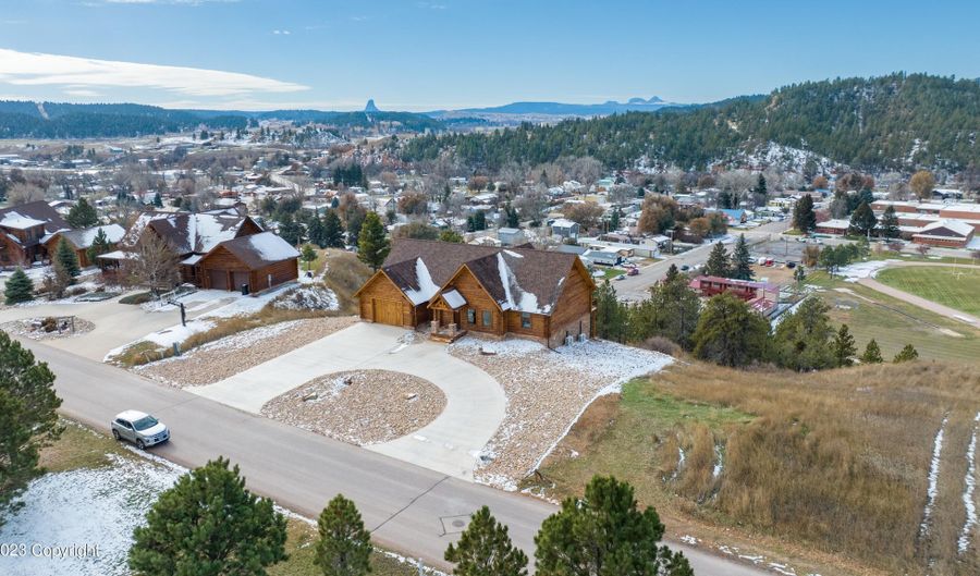 28 Tower View Dr, Hulett, WY 82720 - 4 Beds, 3 Bath