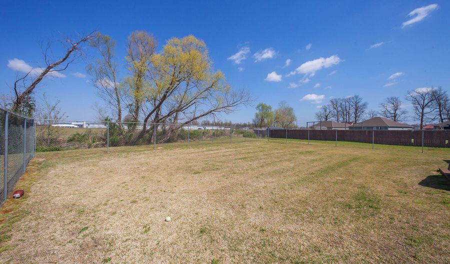 255 N Taylor Dr, Bells, TN 38006 - 4 Beds, 2 Bath
