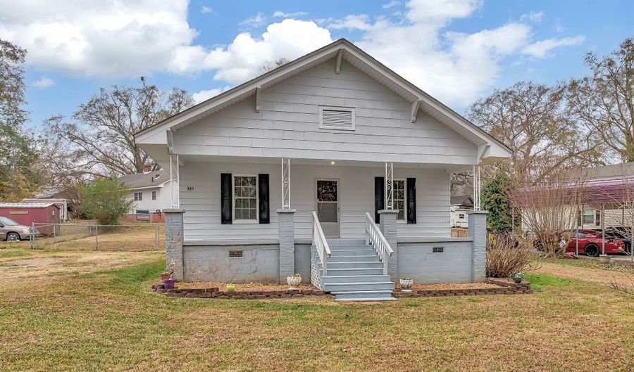 321 Manning St, Arcadia, SC 29320 - 2 Beds, 2 Bath