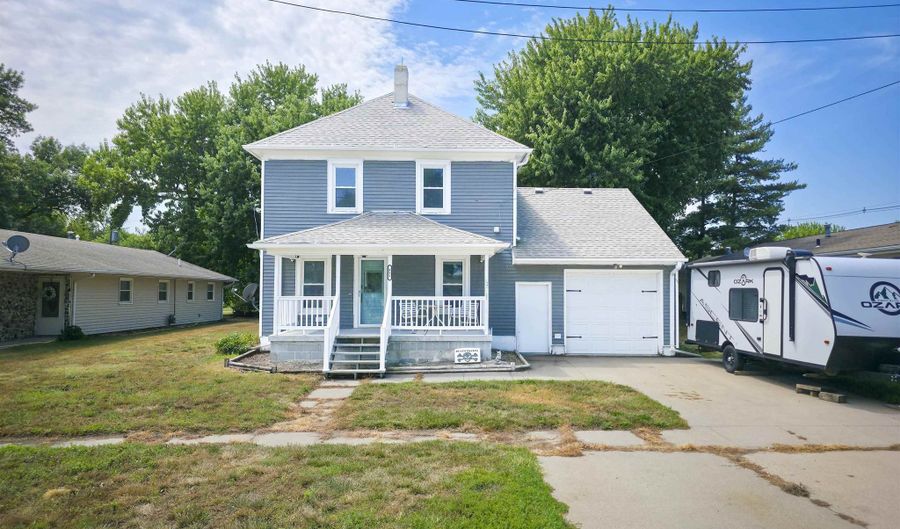 411 N 4th St, Battle Creek, NE 68715 - 4 Beds, 3 Bath