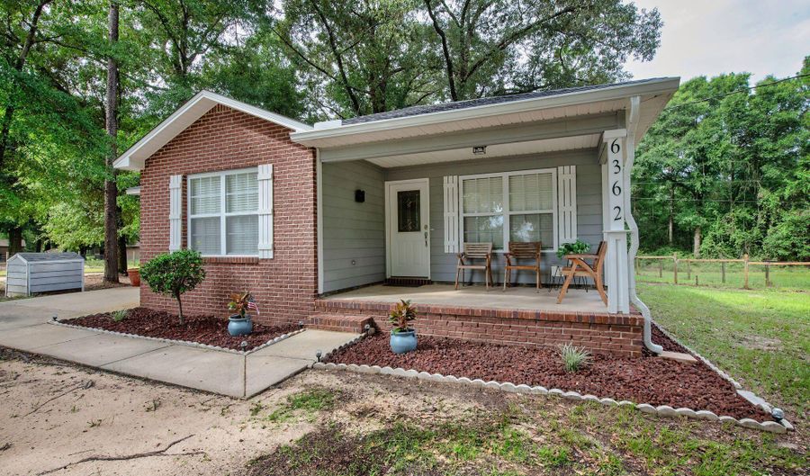 6362 Old River Rd, Baker, FL 32531 - 3 Beds, 2 Bath