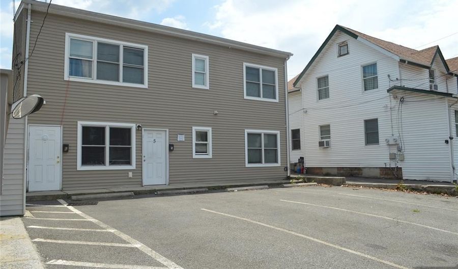 16-18 N Front 5, Bergenfield, NJ 07621 - 2 Beds, 1 Bath