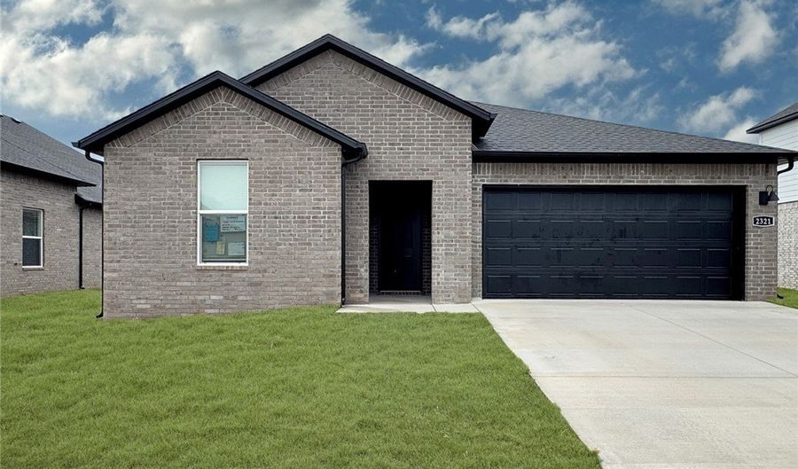 1001 Thornwood Pl, Bentonville, AR 72713 - 4 Beds, 2 Bath