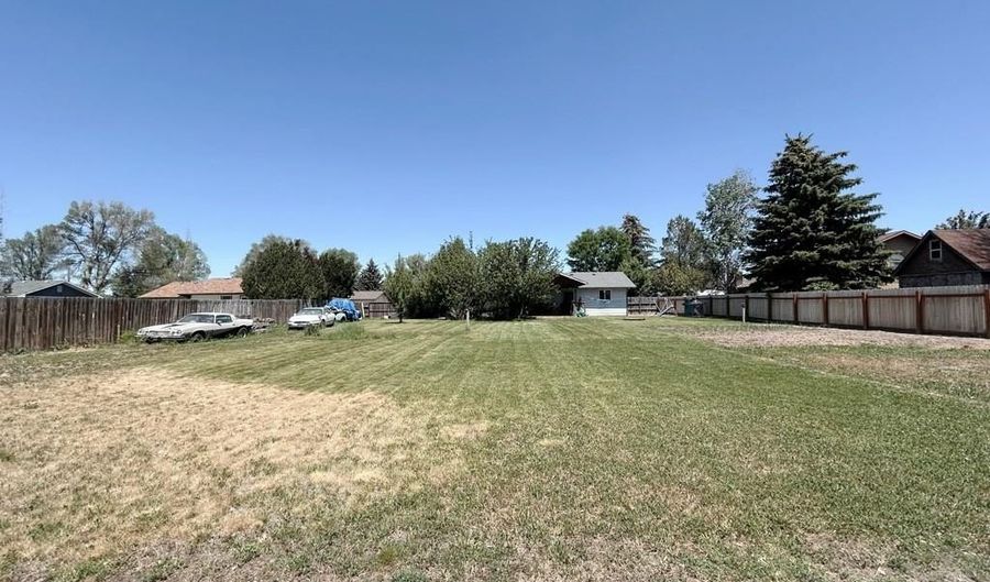 555 W 10 N, Blackfoot, ID 83221 - 4 Beds, 1 Bath