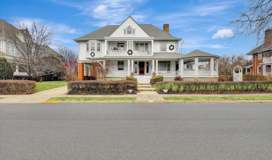 211 Cedar Ave, Allenhurst, NJ 07711 - 7 Beds, 6 Bath