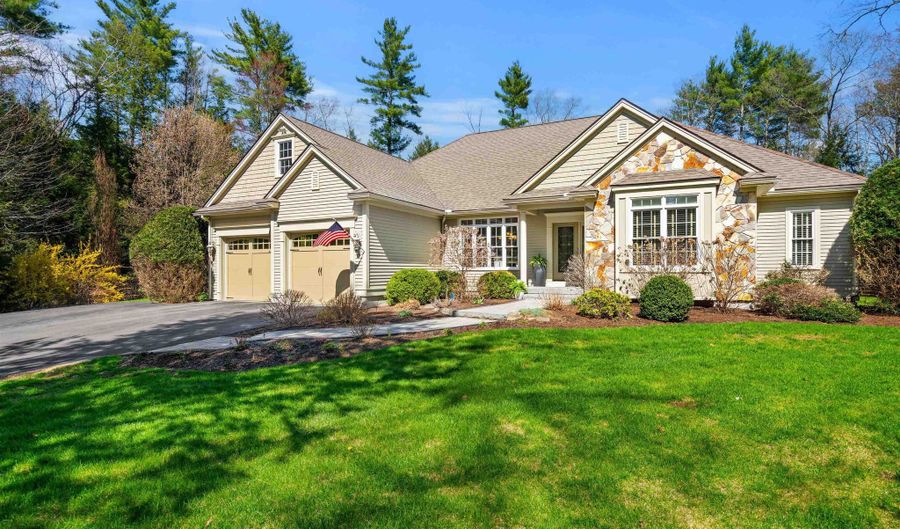 12 Amber Ln, Bedford, NH 03110 - 4 Beds, 3 Bath