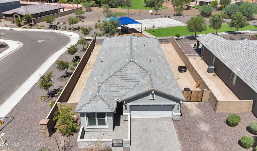 10838 W BUCHANAN St, Avondale, AZ 85323 - 3 Beds, 3 Bath