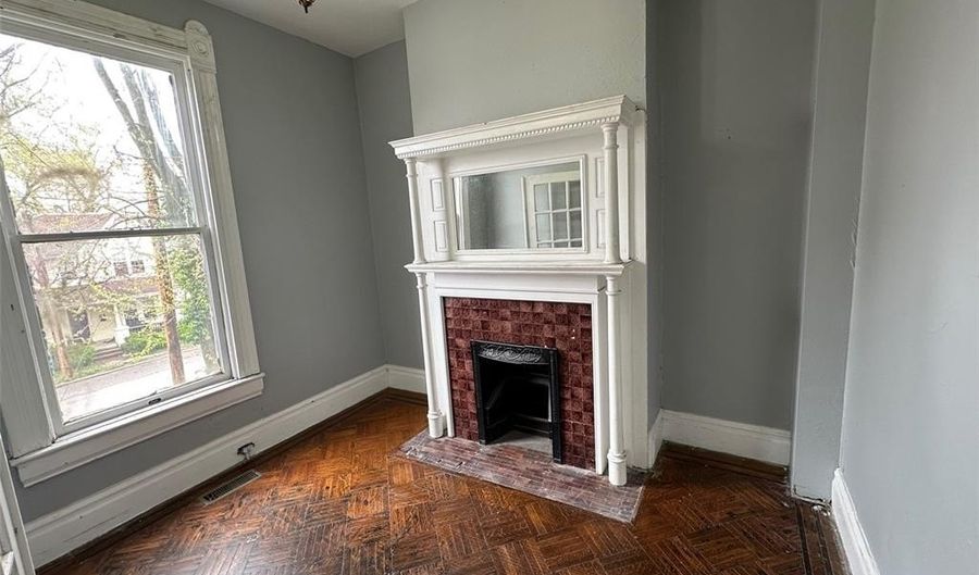 821 Alby St, Alton, IL 62002 - 0 Beds, 0 Bath