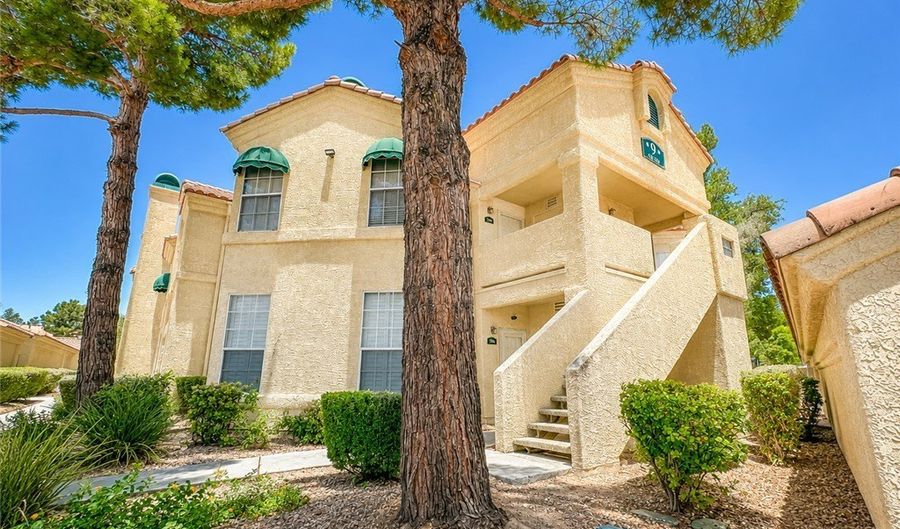 2251 Wigwam Pkwy 925, Henderson, NV 89074 - 1 Beds, 1 Bath