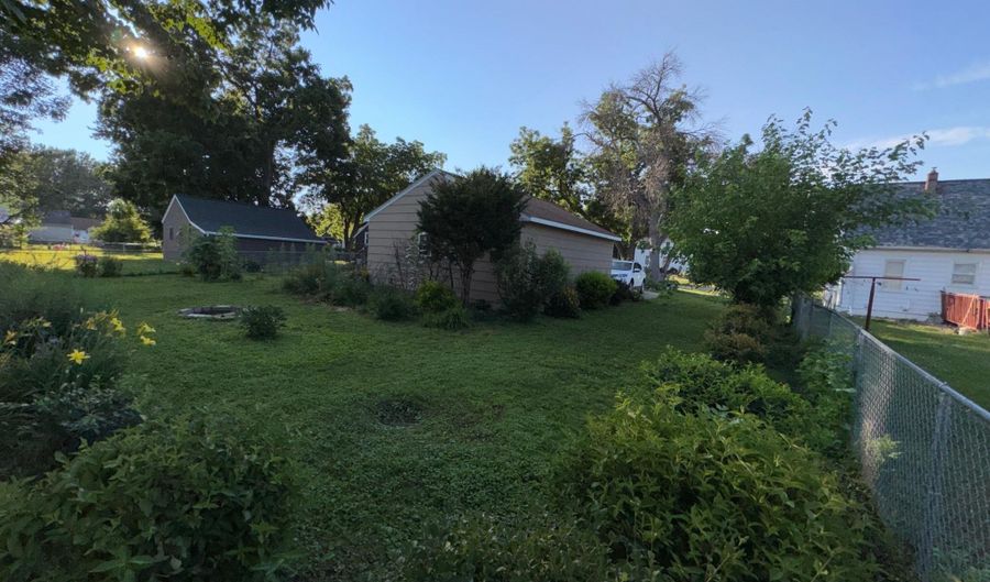 1409 6th Ave NW, Austin, MN 55912 - 3 Beds, 2 Bath