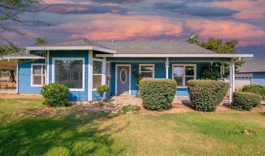 6595 Wisconsin Ave, Arbuckle, CA 95912 - 3 Beds, 2 Bath