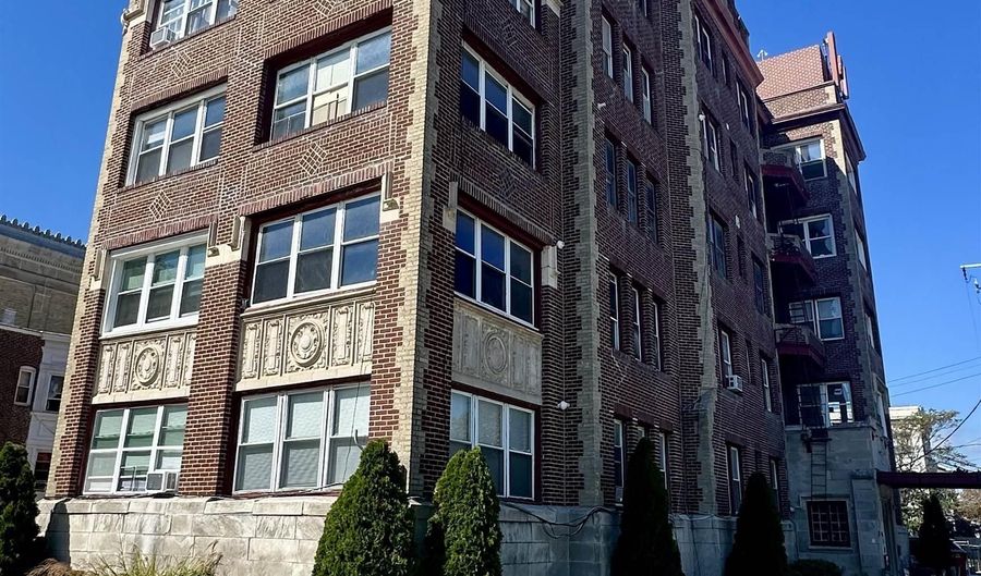 3501 Ventnor Ave Ave, Atlantic City, NJ 08401 - 2 Beds, 1 Bath