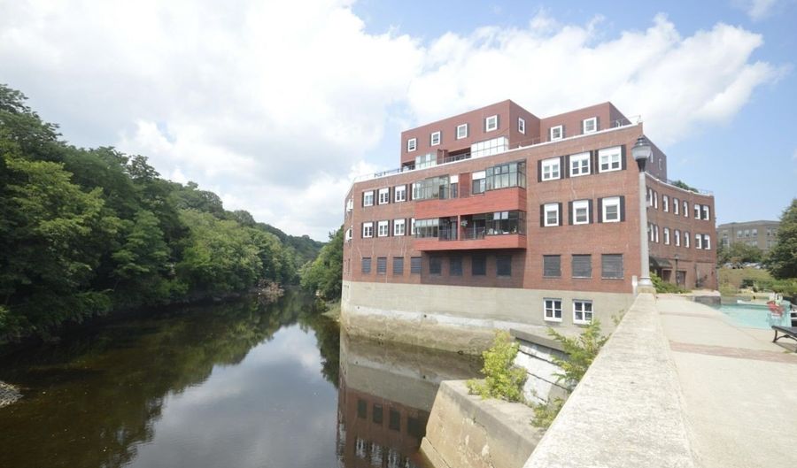 112 Franklin St C3, Bangor, ME 04401 - 2 Beds, 2 Bath