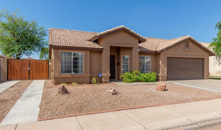 757 E WILDHORSE Dr, Chandler, AZ 85286 - 3 Beds, 2 Bath