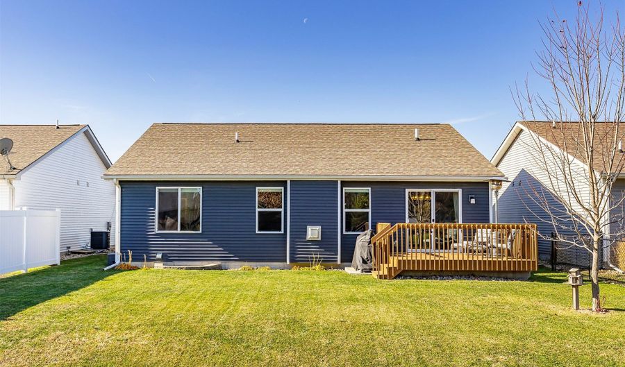 2909 SW Country Ln, Ankeny, IA 50023 - 3 Beds, 2 Bath