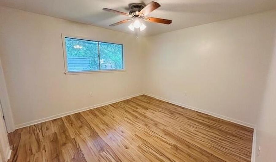 810 Louis Wilson Dr, Brandon, MS 39042 - 3 Beds, 2 Bath