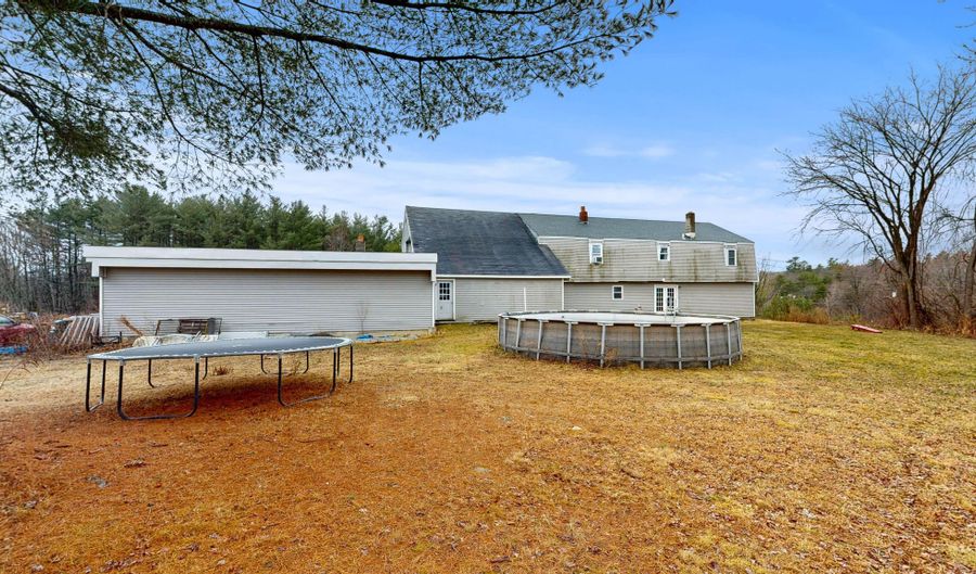 445 W River Rd, Augusta, ME 04330 - 5 Beds, 3 Bath