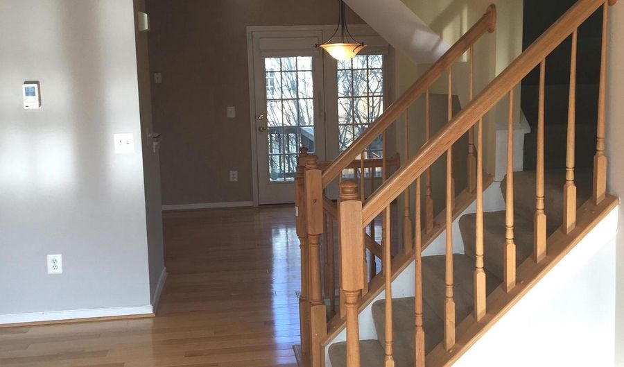 144 INGLE Pl, Alexandria, VA 22304 - 3 Beds, 4 Bath