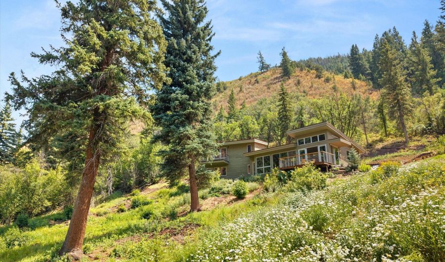 768 Kings Lake Rd, Basalt, CO 81621 - 2 Beds, 3 Bath