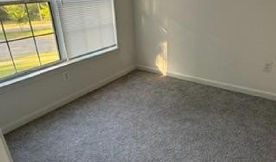 1013 SUMMERGLENN Ct 7-203, Bowie, MD 20721 - 2 Beds, 1 Bath