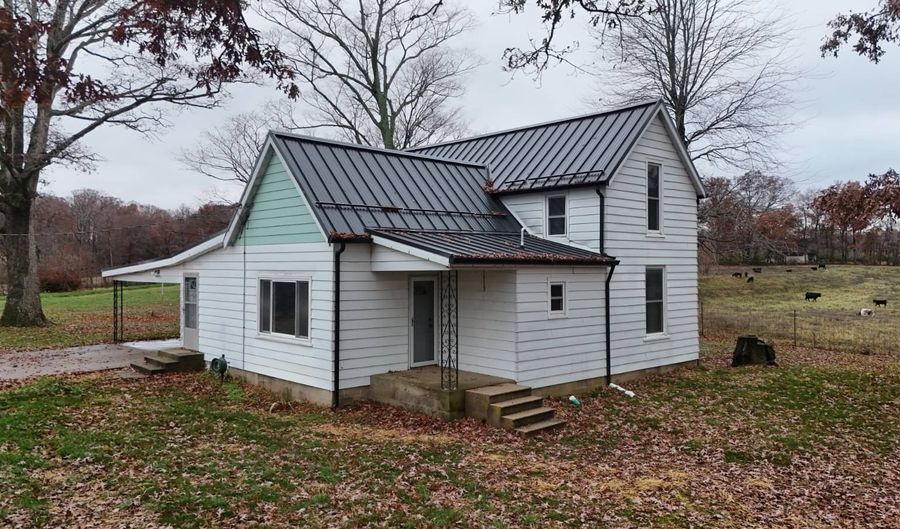 658 County Road 1000 N, Albion, IL 62806 - 4 Beds, 2 Bath