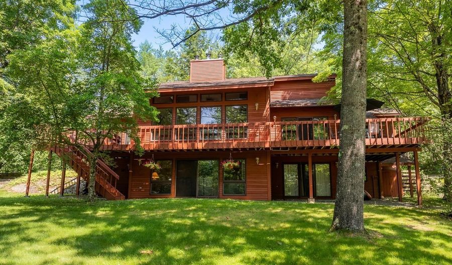 32 Beech Hill Rd, Campton, NH 03223 - 4 Beds, 4 Bath