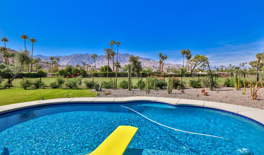 2453 S Brentwood Dr, Palm Springs, CA 92264 - 3 Beds, 3 Bath