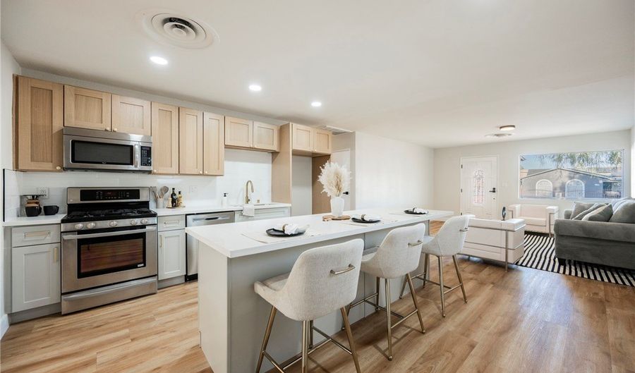 3114 Scarlet Oak Ave, Las Vegas, NV 89104 - 3 Beds, 2 Bath