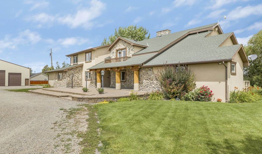 144 E 400 N, Blackfoot, ID 83221 - 8 Beds, 7 Bath