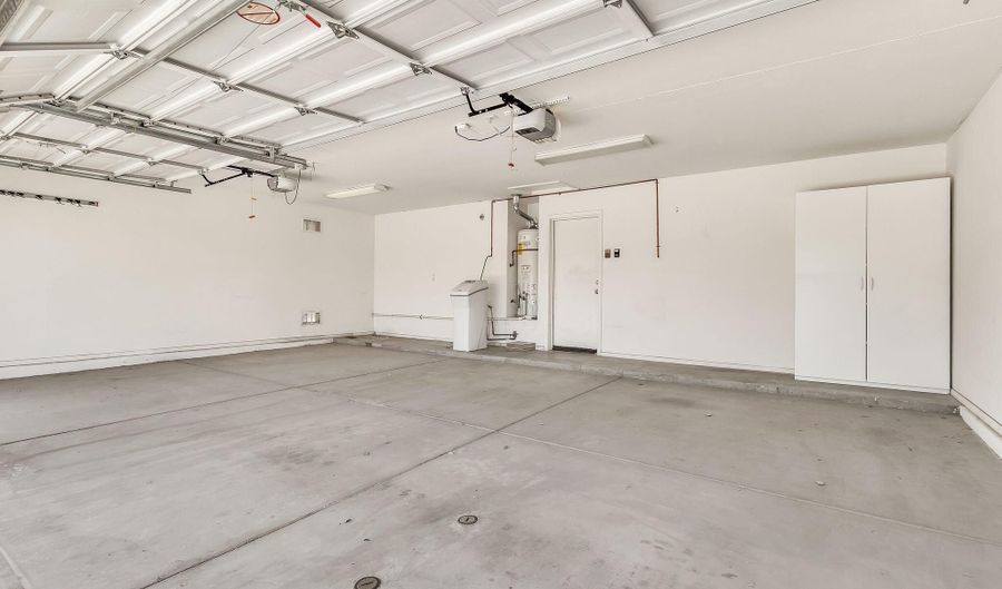 382 N ASHLEY Dr, Chandler, AZ 85225 - 3 Beds, 2 Bath
