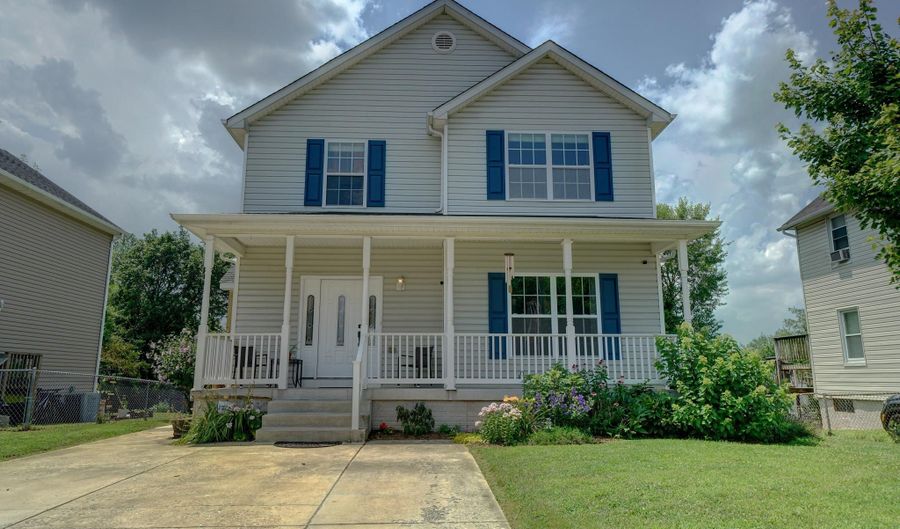 1822 WOODSIDE Ave, Baltimore, MD 21227 - 3 Beds, 3 Bath