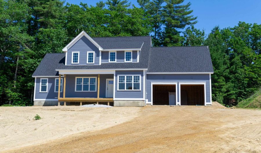 8 Stone Creek Dr, Brentwood, NH 03833 - 4 Beds, 4 Bath