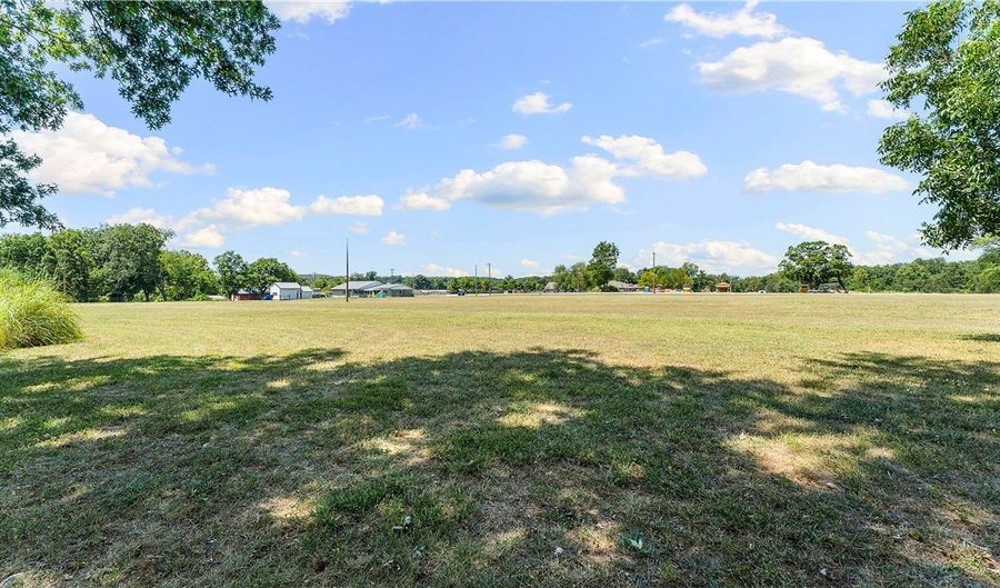 4301 SW 2nd St, Bentonville, AR 72712 - 3 Beds, 3 Bath