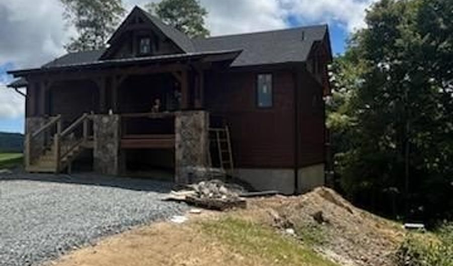 Lot 3 Banner Glade Trail, Banner Elk, NC 28604 - 2 Beds, 3 Bath