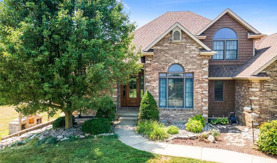 432 County Road 17, Ashley, IN 46705 - 4 Beds, 4 Bath