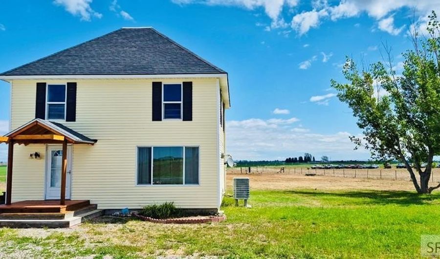 1044 W Taber Rd, Blackfoot, ID 83221 - 3 Beds, 2 Bath