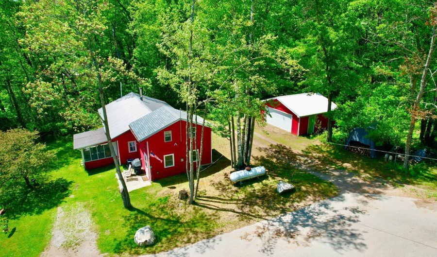N15043 BOLANDER LANDING RD, Amberg, WI 54102 - 3 Beds, 1 Bath