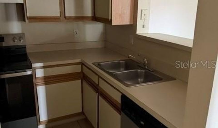 208 AFTON Sq 208, Altamonte Springs, FL 32714 - 2 Beds, 2 Bath