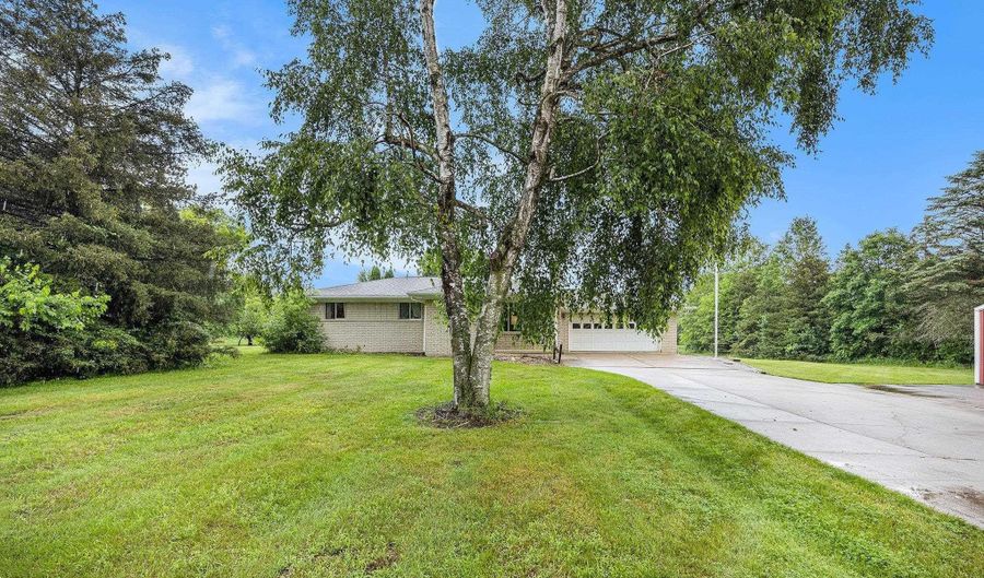 8877 Marr, Almont Twp., MI 48003 - 3 Beds, 2 Bath