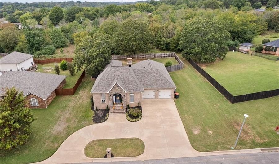 1505 Springdale Dr, Alma, AR 72921 - 4 Beds, 3 Bath