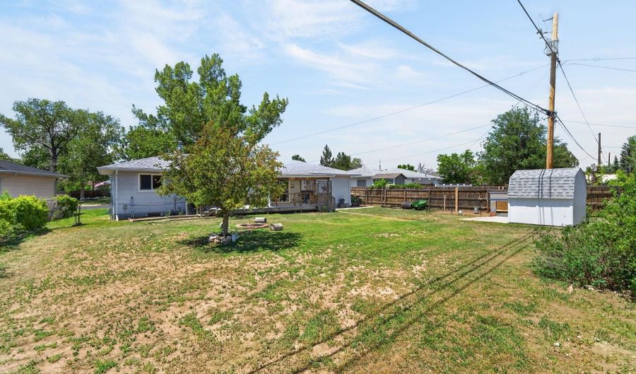 615 SUN VALLEY Dr, Cheyenne, WY 82001 - 4 Beds, 2 Bath
