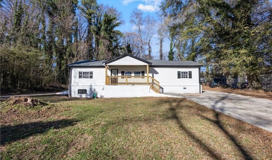 1794 Blossom Ln, Austell, GA 30168 - 5 Beds, 3 Bath