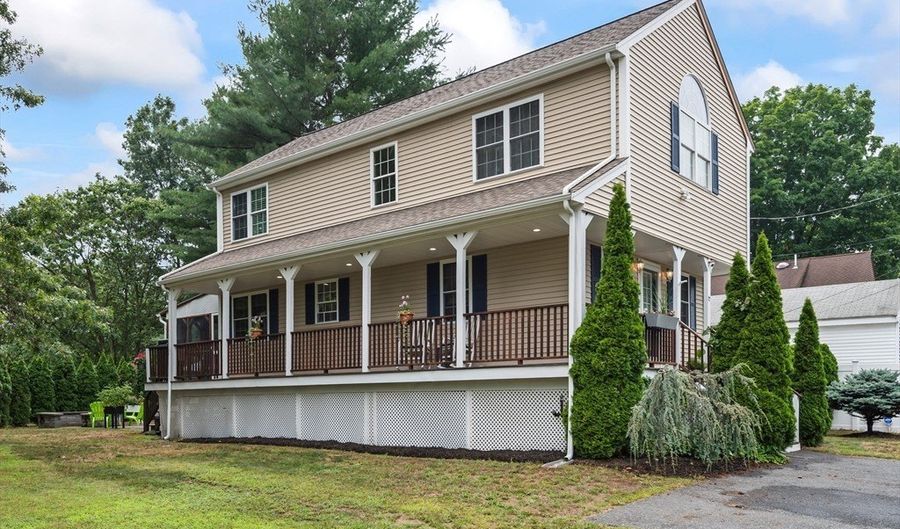 17 Sewell St, Ashland, MA 01721 - 3 Beds, 2 Bath