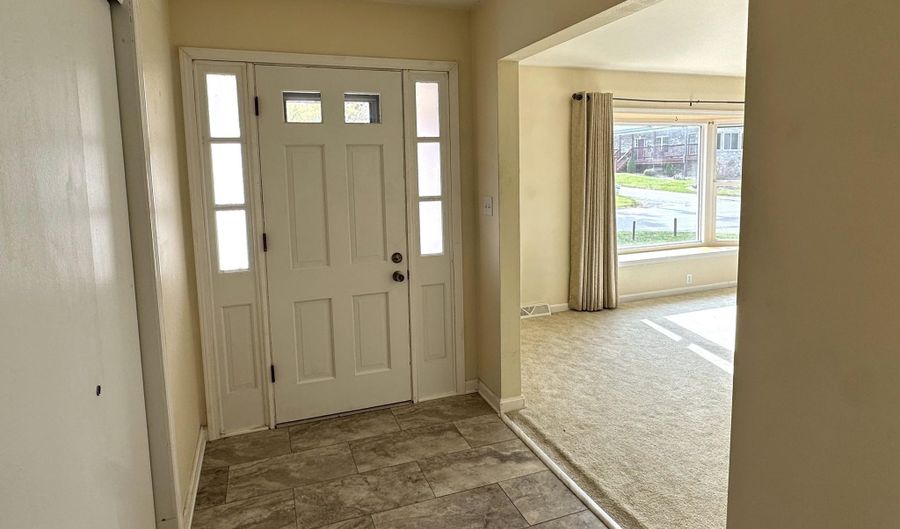 2031 27th St, Bedford, IN 47421 - 3 Beds, 2 Bath