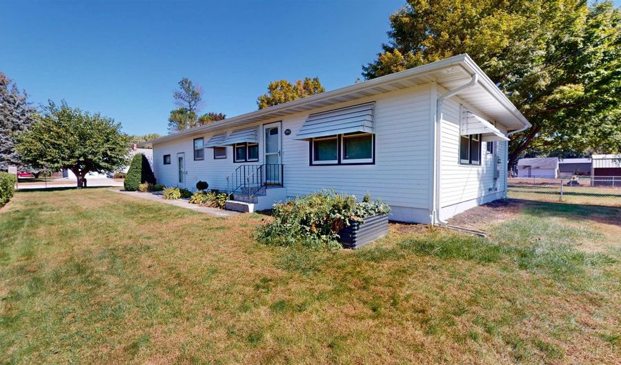 304 Highway N 14, Albert City, IA 50510 - 2 Beds, 2 Bath