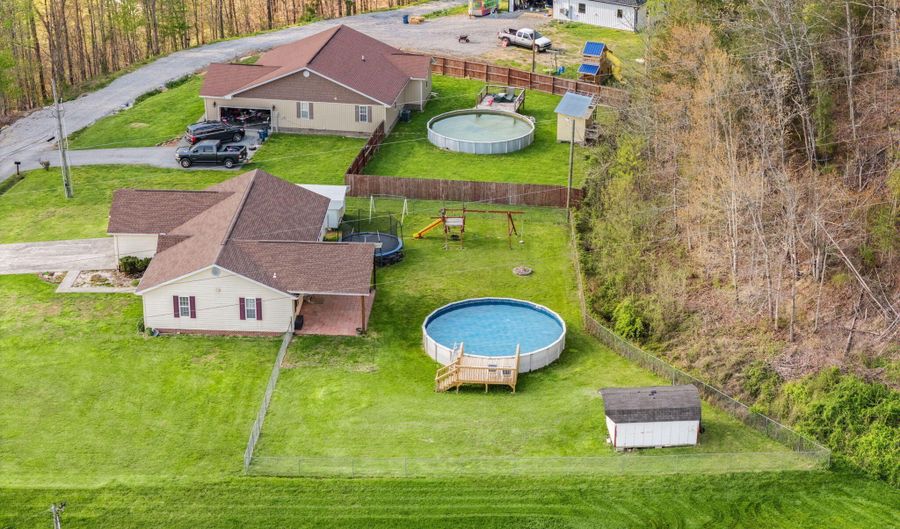 100 Chestnut Dr, Barbourville, KY 40906 - 3 Beds, 2 Bath