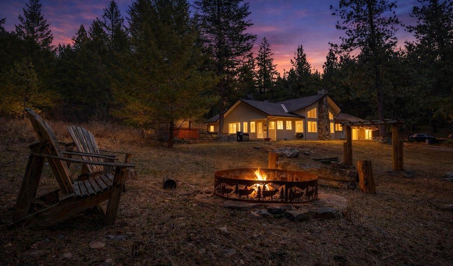 14300 Cambridge Rd, Bonner, MT 59823 - 3 Beds, 4 Bath